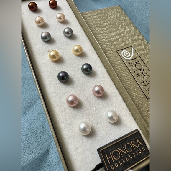 Honora Collection Freshwater Pearl sterling silver 7 Pair Button Stud Earrings - Picture 6 of 6